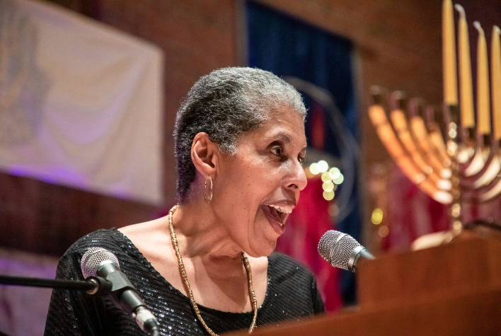 Photo of MC Barbara Smith